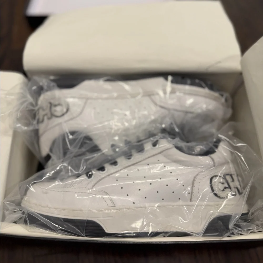 CHANEL Women’s Black and White Leather Sneakers - size 37 - Picture 7 of 8